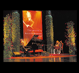 CONCIERTO TRIBUTO A MANGORÉ (2005)